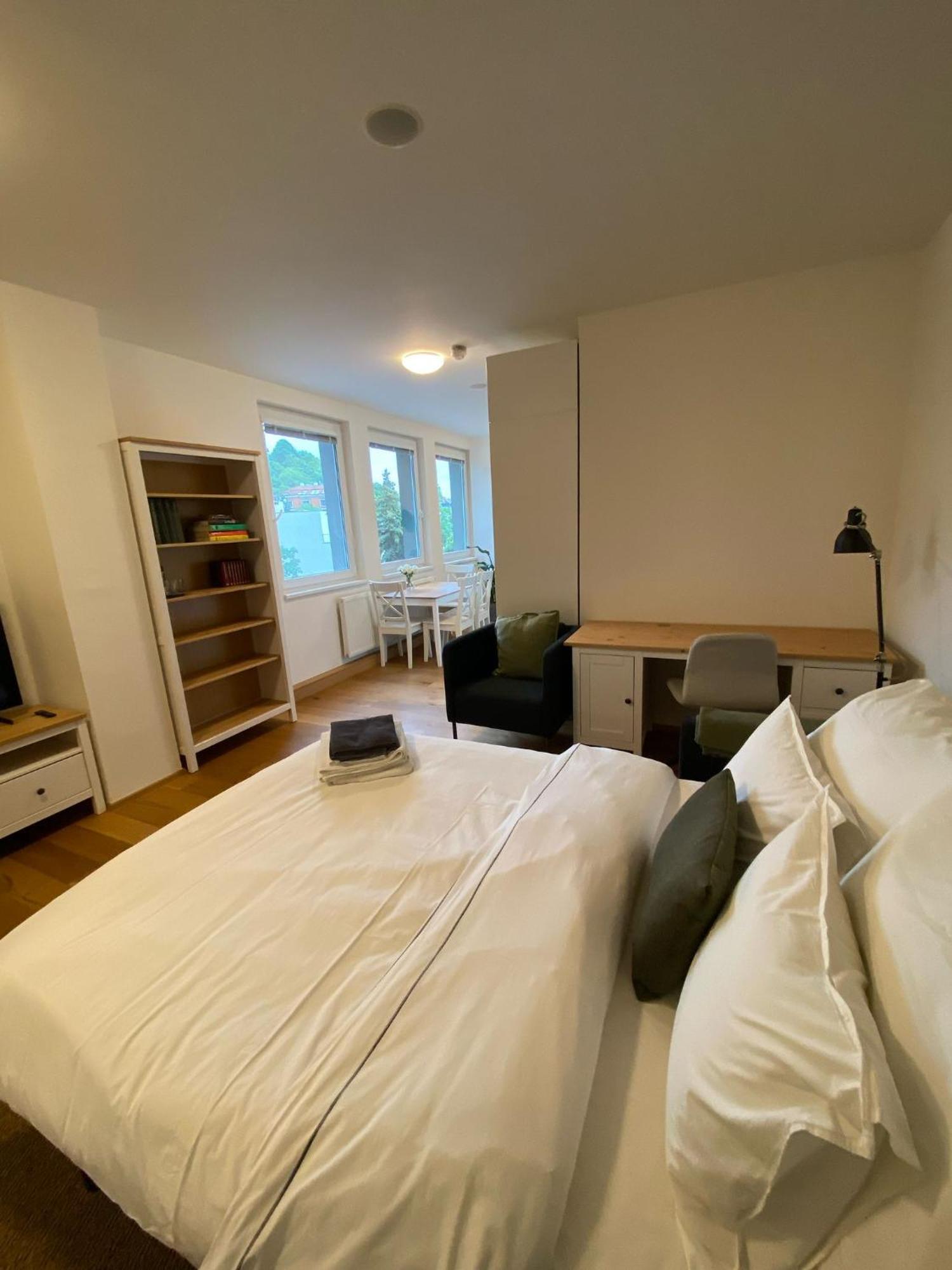 Vila Vinice Прага Экстерьер фото